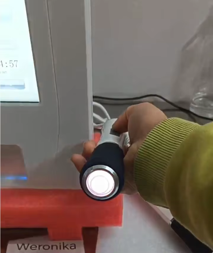 Machine faciale à oxygène avec technologie de nano-bulles de CO2 3 en 1, lifting du visage, rajeunis