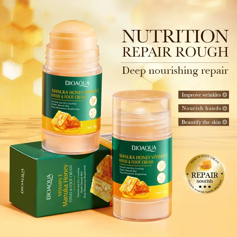 30g de crème pour les mains et les pieds qui nourrissent en profondeur la peau sèche et gercée des m
