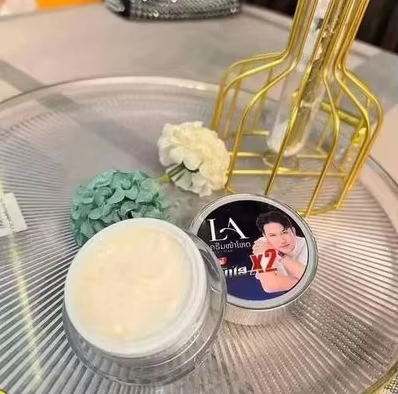 Crème Éclaircissante Visage Thaïlandaise 1 flacon, Hydratante, Lissante, Raffermissante, Éclaircissa
