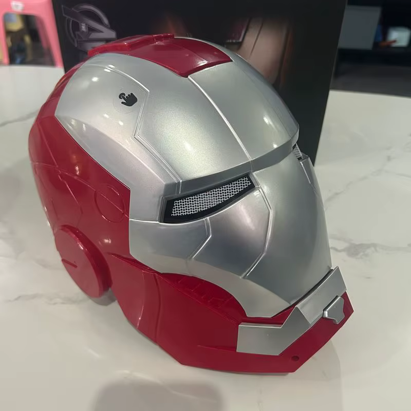 Iron Man masque 1:1 dessin animé casque électrique portable ouverture et fermeture automatiques modè