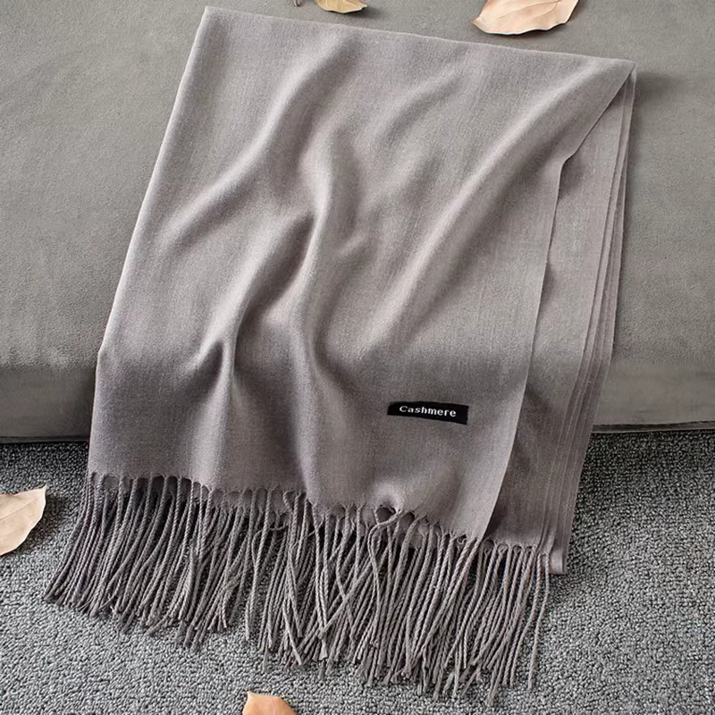 Foulards en cachemire doux pour femmes, nouvelle couleur unie, écharpe fine et longue avec pompon, châle chaud décontracté pour dames, nouvelle collection automne hiver