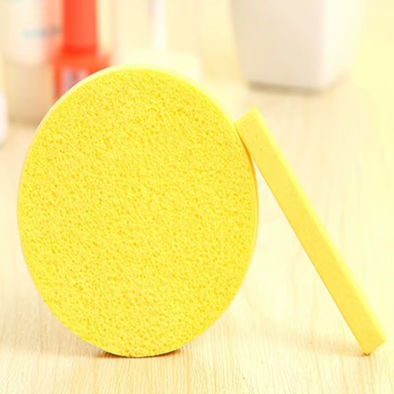 Éponge compressée pour le nettoyage du visage