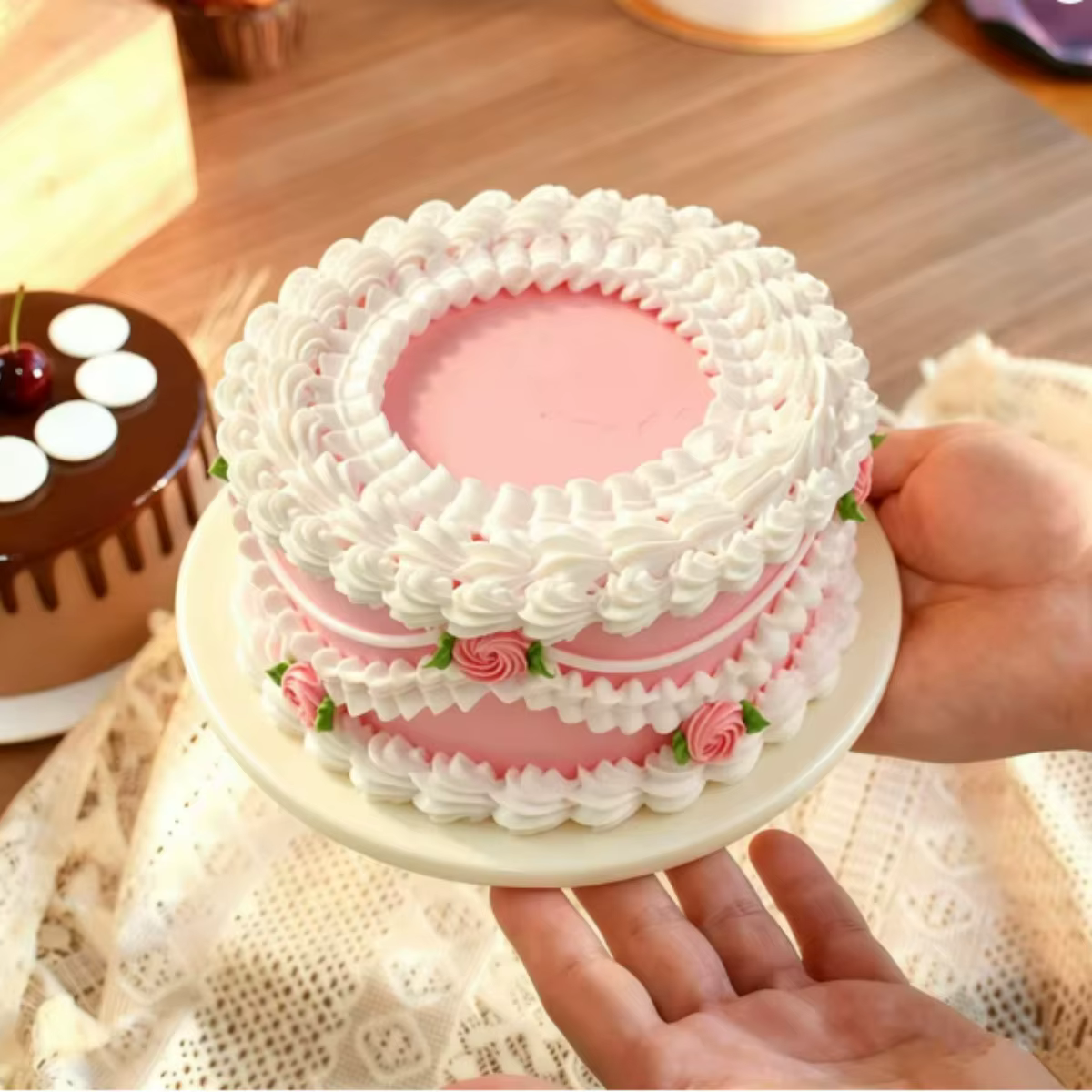 Modèle de gâteau de simulation, décoration de crème de simulation exquise, collection de gâteaux de simulation en chocolat rose et blanc