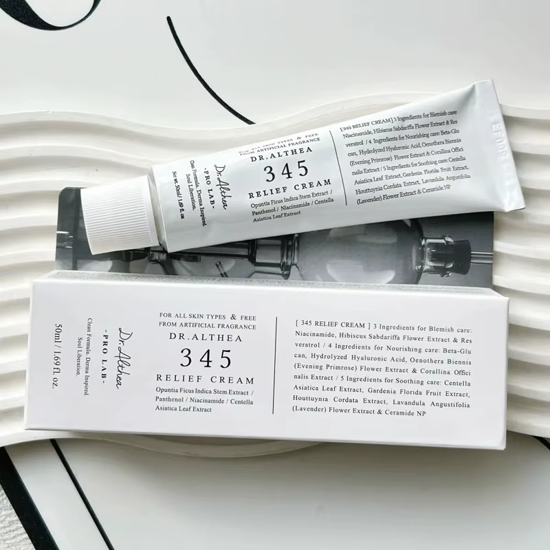 Crème antioxydante anti-sucre Dr.Althea 345, améliore la brillance de la peau, atténue les imperfections et maintient une peau du visage douce, hydratée et éclatante.