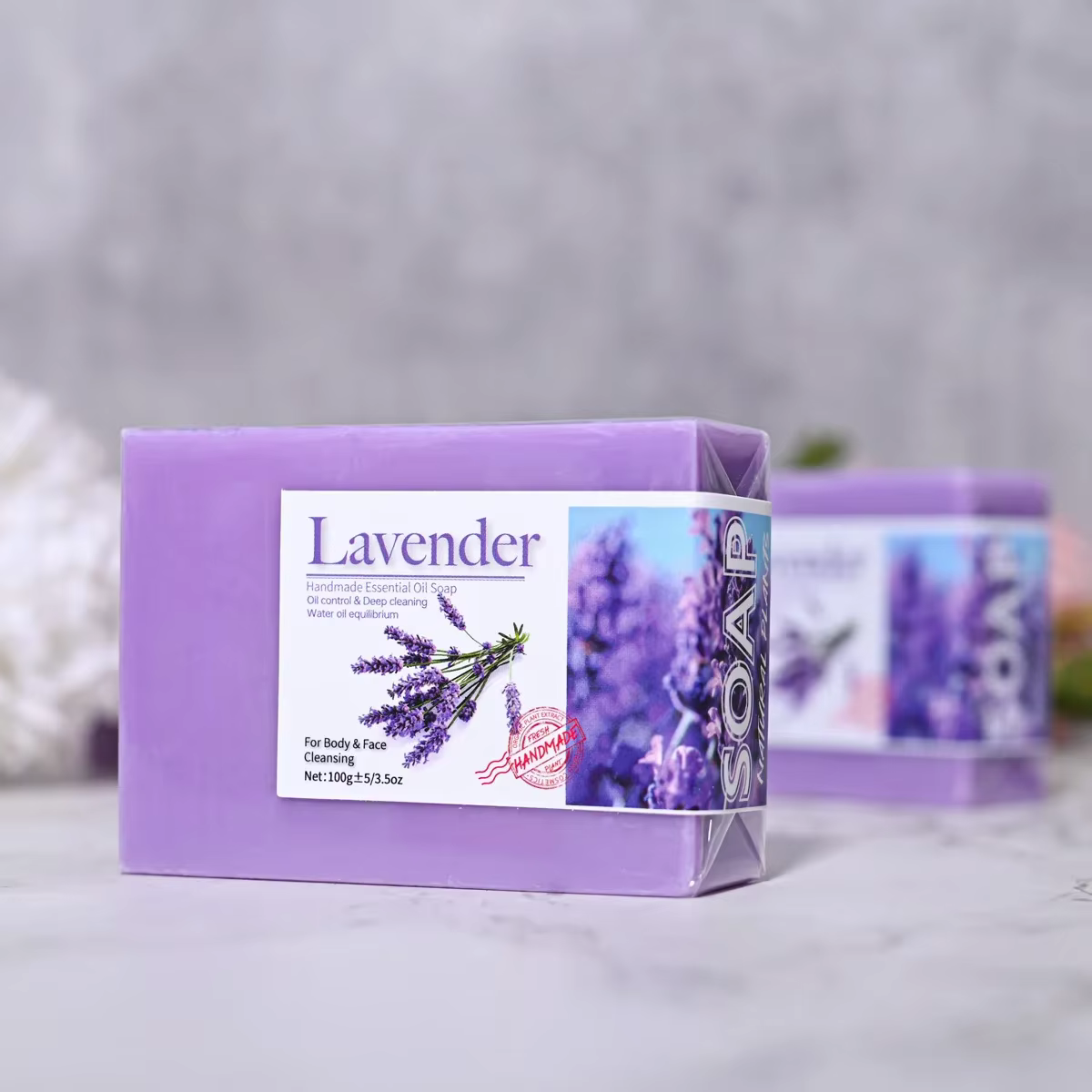 Savon à l'huile essentielle de lavande biologique naturel