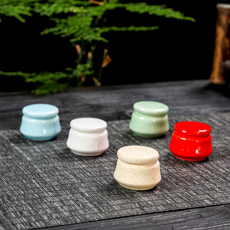 Mini pot cosmétique en céramique de 5 ml