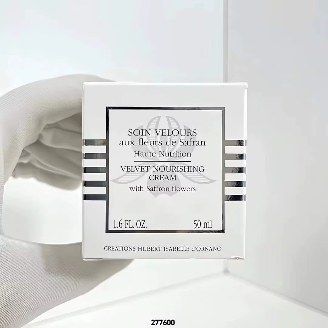 Crème pour le visage VELVET NOURISHING CREAM avec fleurs de safran 50ml