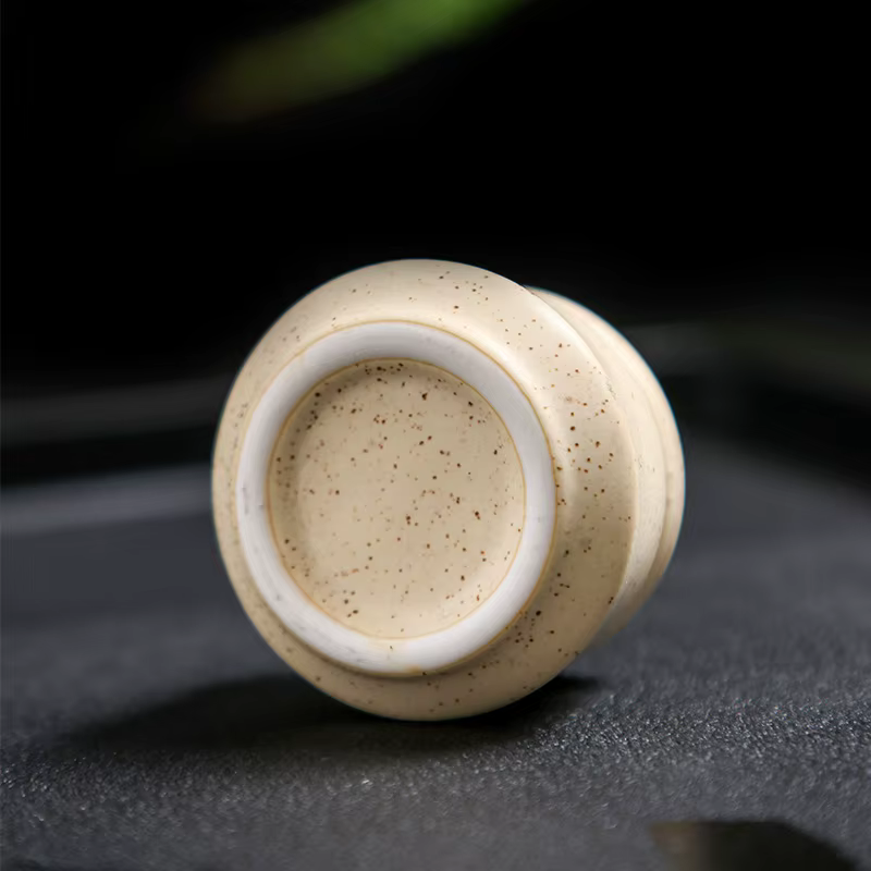 Mini pot cosmétique en céramique de 5 ml