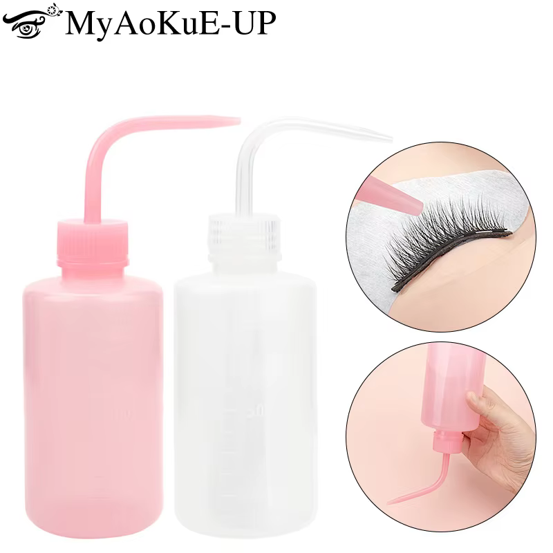 Bouteille de lavage de cils propre avec bec incurvé