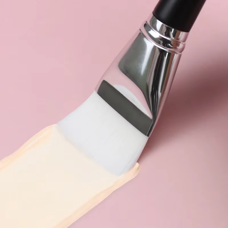 Pinceau plat fin pour masque facial