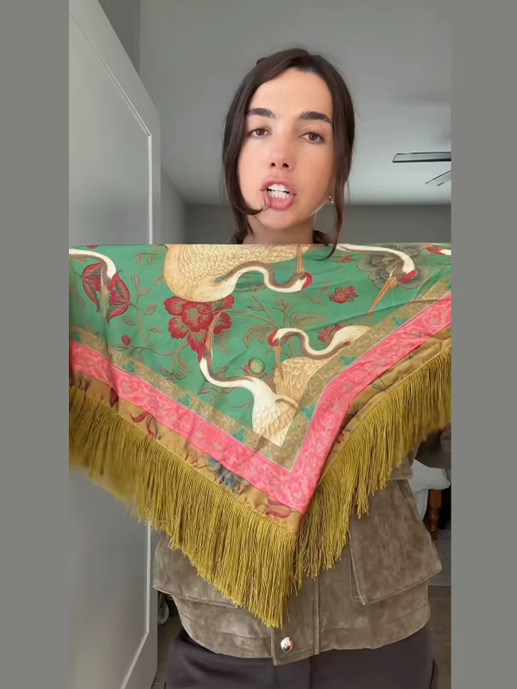 Écharpe en satin à franges pour femme, motif grue verte, forme carrée, franges dorées, pour la mode féminine et la décoration intérieure, vêtements de mode, tenue de printemps