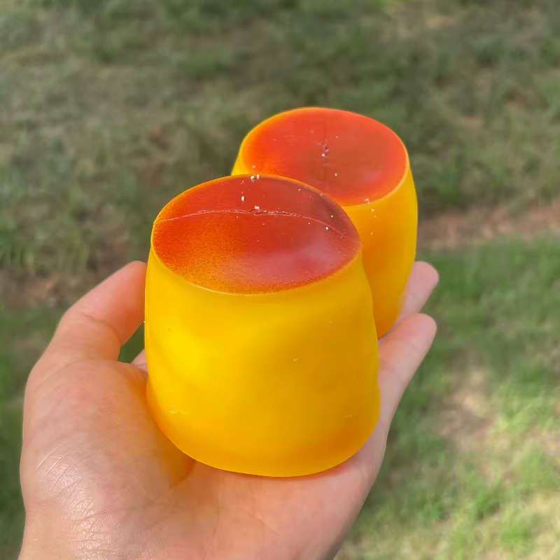 Boule Squishy Faite Main en Forme de Pudding Caramel, Sonore et Croquante, Jouet Sensoriel Anti-Stress à Modeler et à Presser