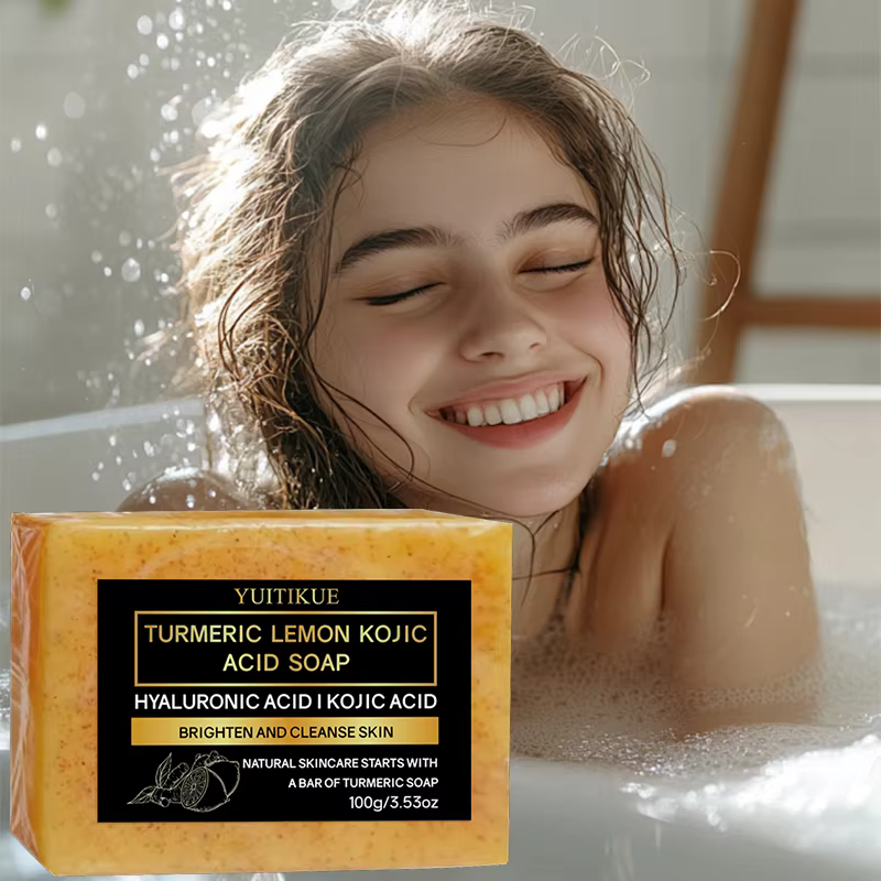 Savon Nettoyant au Curcuma