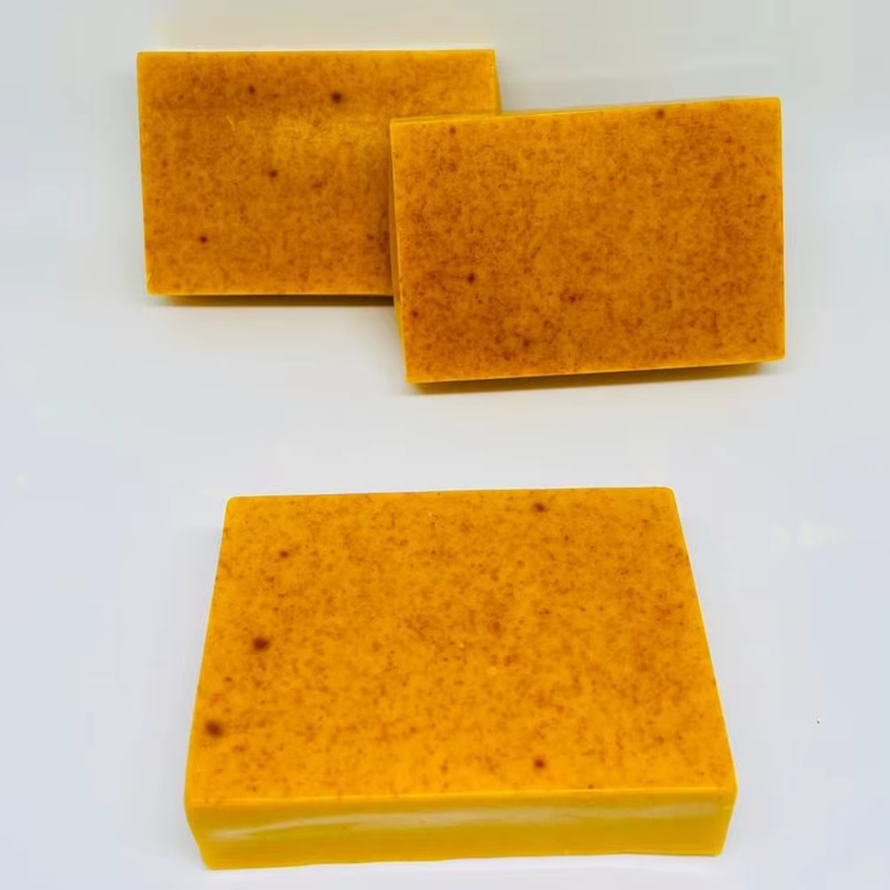 100g de savon fait à la main au curcuma