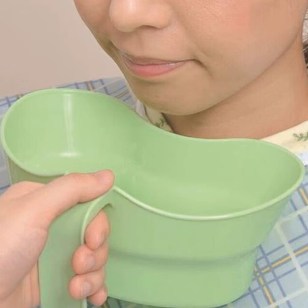 Bassin à vomir en plastique pratique avec poignée, facile à nettoyer, gobelet à rince-bouche, bassin anti-fuite pour soins aux patients