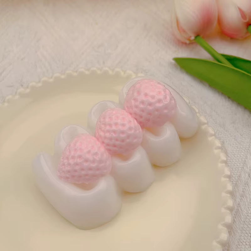 Jouet anti-stress en forme de tarte aux fraises rouge et de barre de crème à la fraise, jouet sensoriel pour enfants et adultes, relaxation contre l'anxiété