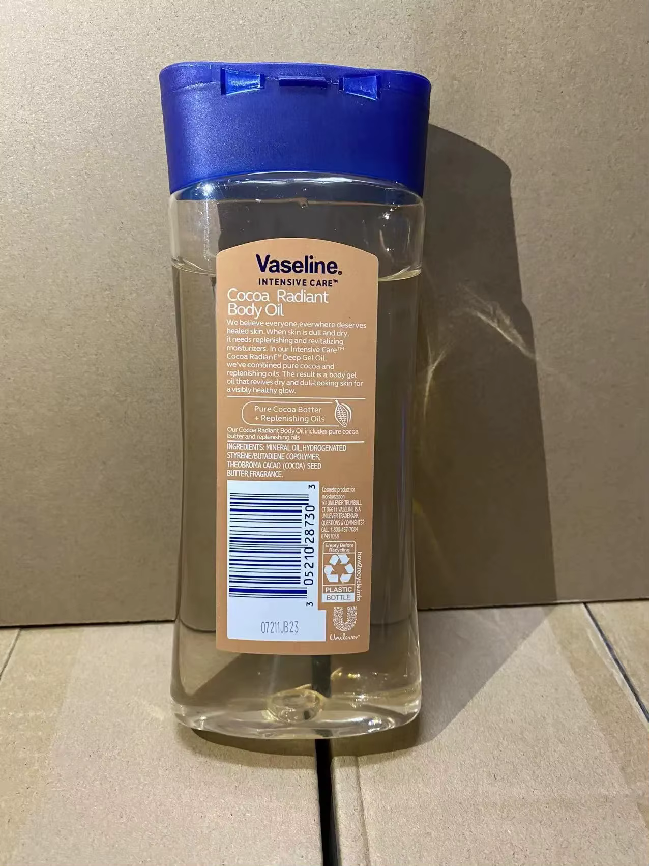 Huile Corporelle Éclatante au Cacao Vaseline 200ml – Soin Hydratant Longue Durée