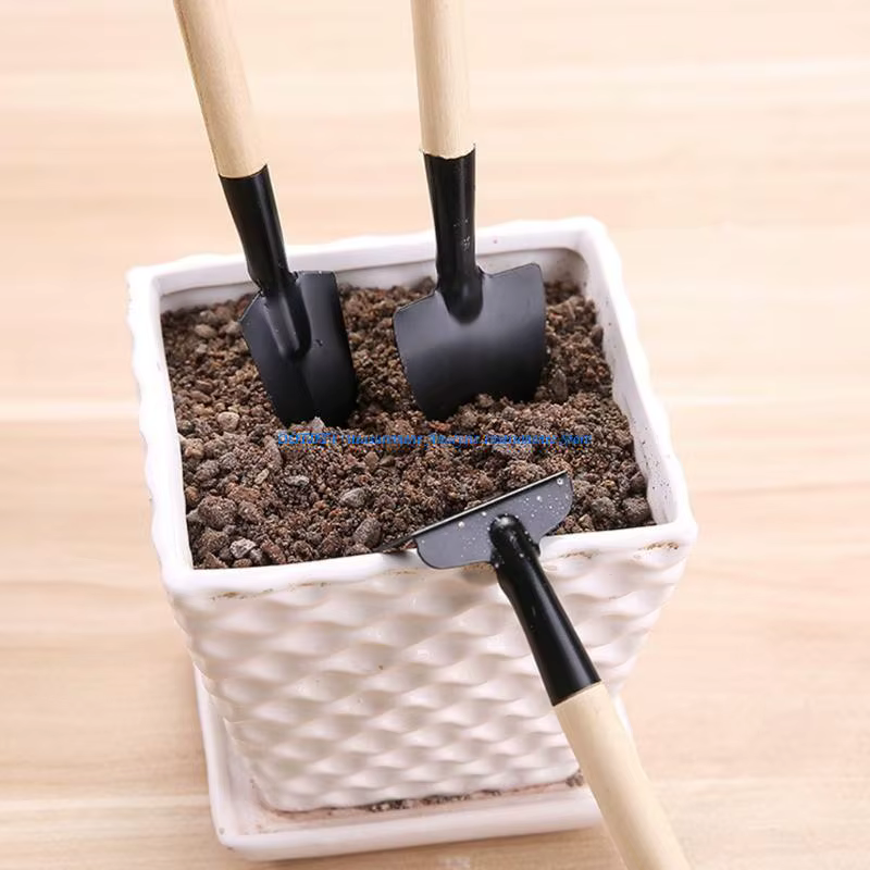 d'outils jardinage compact 367D avec manche en bois pour ameublir le repiquage