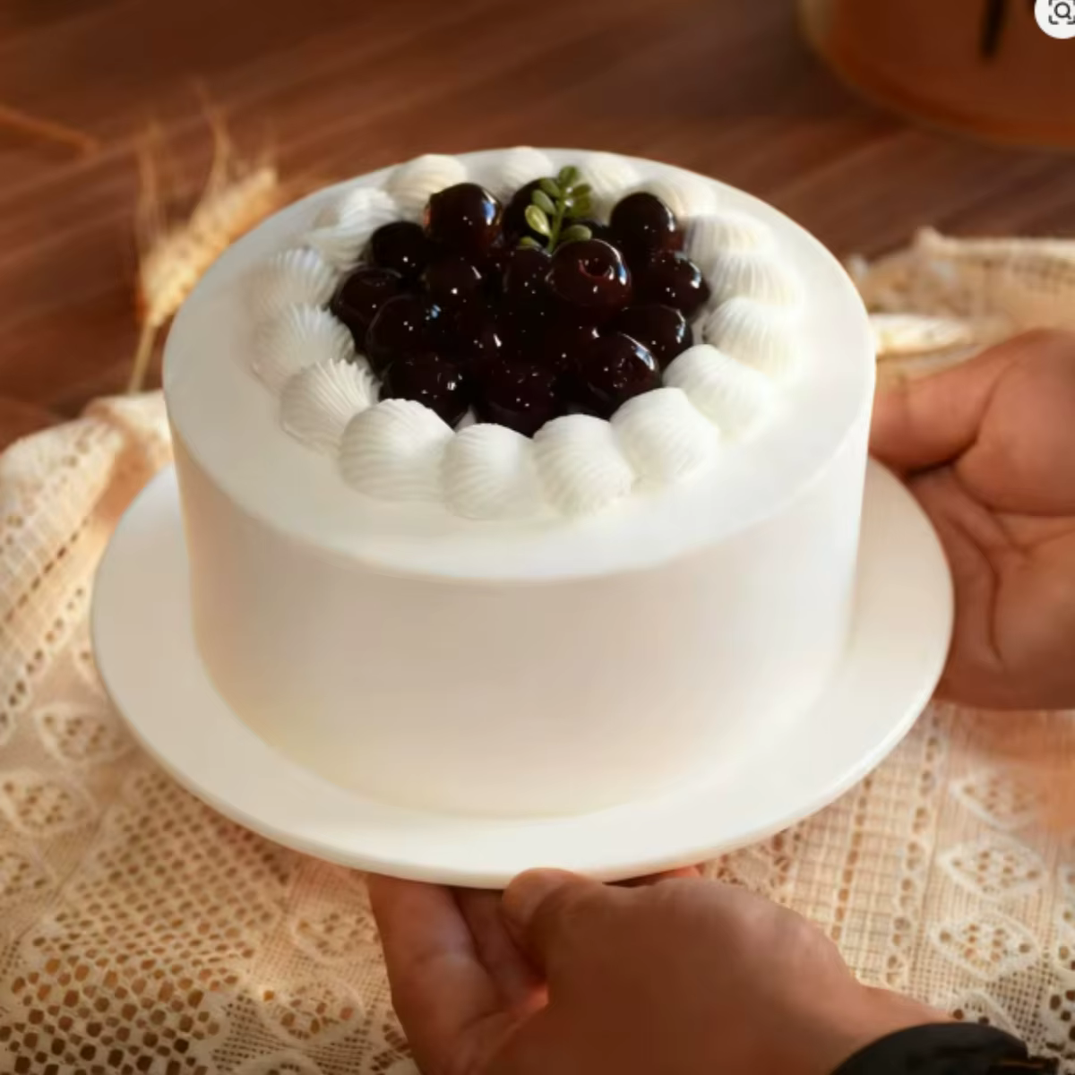 Modèle de gâteau de simulation, décoration de crème de simulation exquise, collection de gâteaux de simulation en chocolat rose et blanc