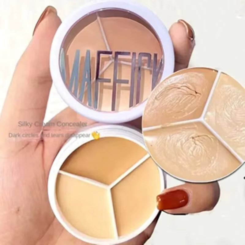 Palette de 3 Correcteurs Professionnels Couvre les Vaches Foncées autour des Yeux et du Visage