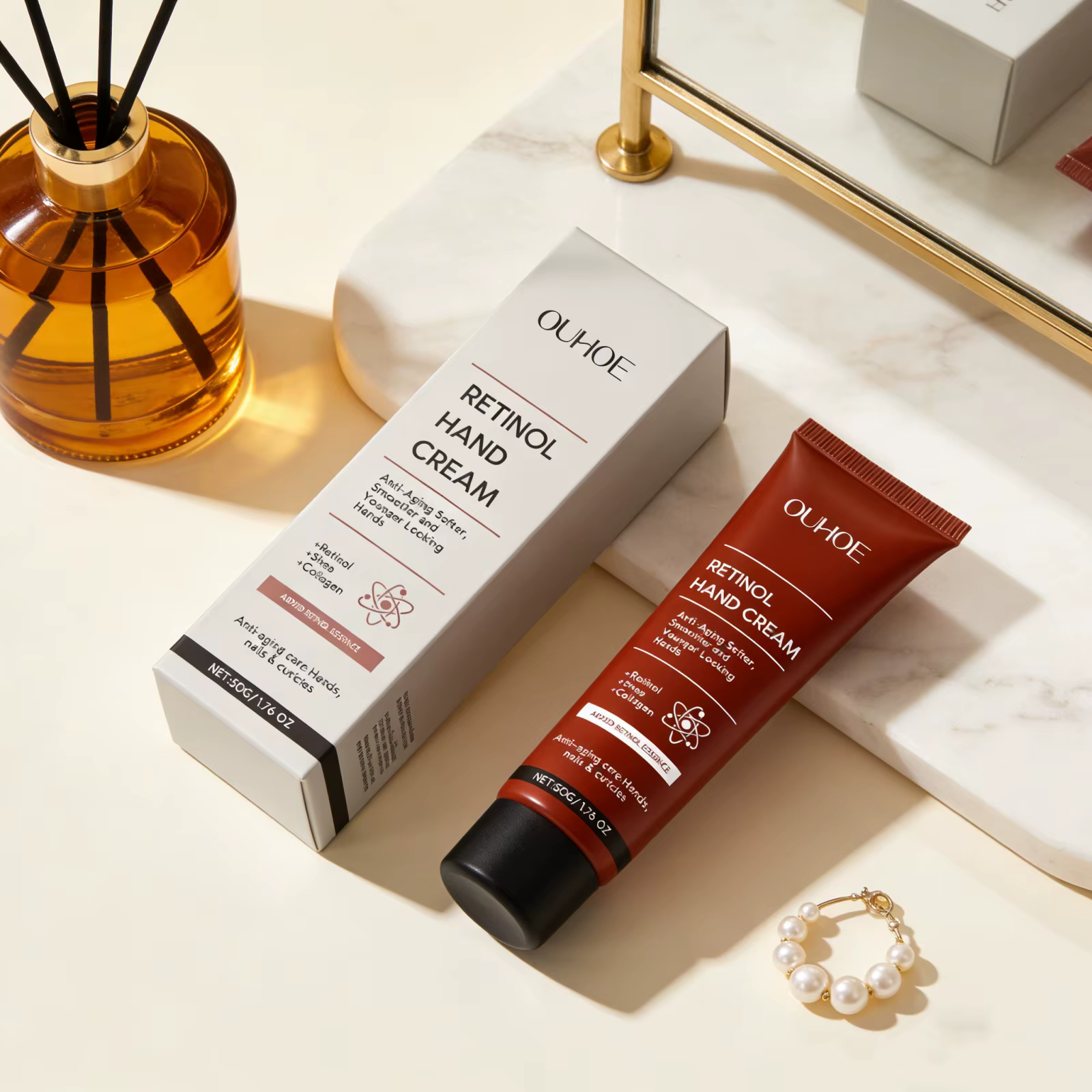 Crème Raffermissante pour les Mains au Rétinol – Hydratation Longue Durée