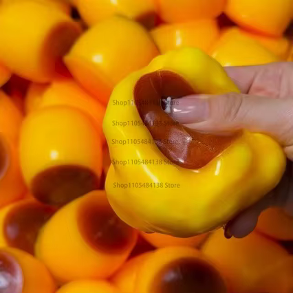 Boules de pudding au caramel, bonbons, boules de pudding au caramel à presser, ASMR, sensoriel, soulagement du stress pour enfants et adultes