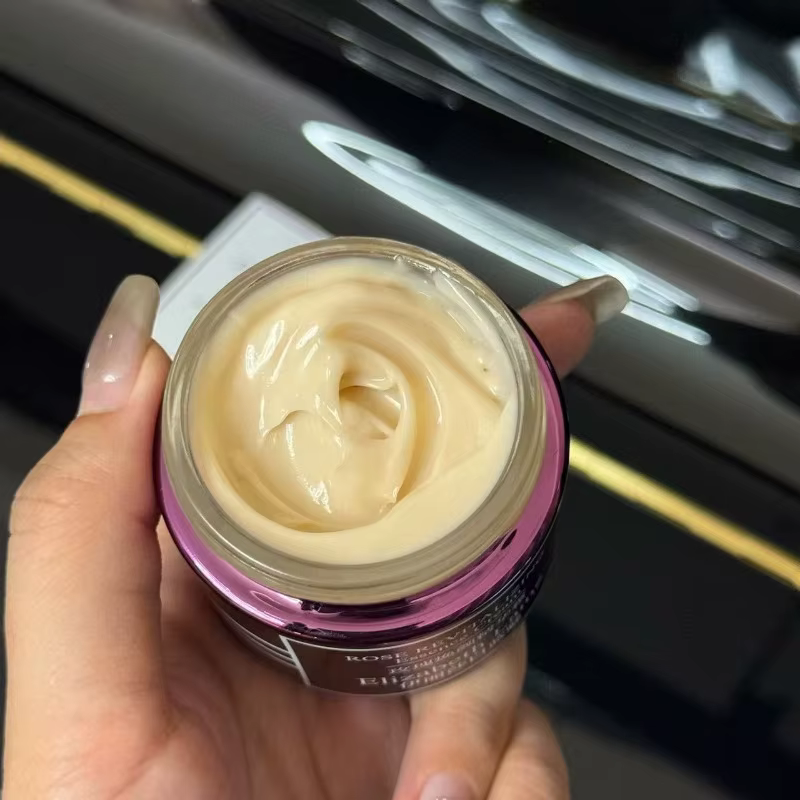 Crème à l'essence revitalisante à la Rose