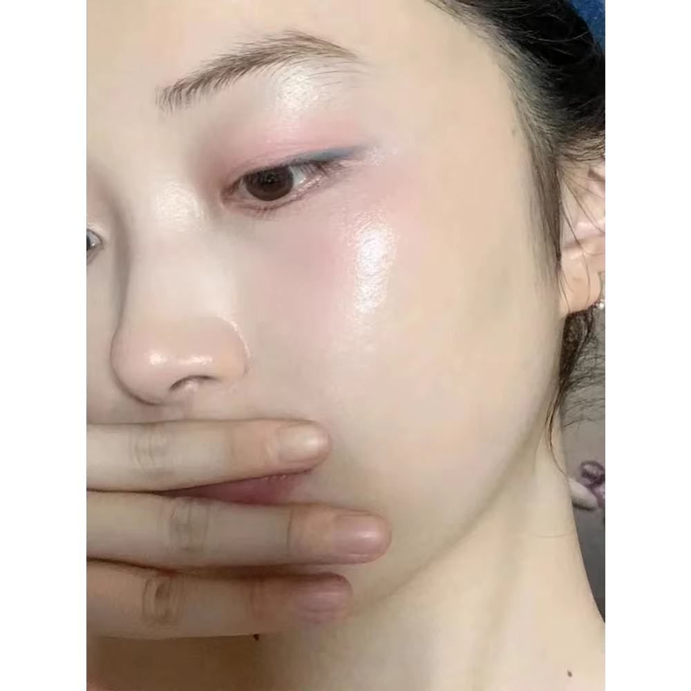 Bâton de haute brillance surligneur Blush eau lumière miroitant imperméable visage Contour illuminateur éclaircir Contour Rouge