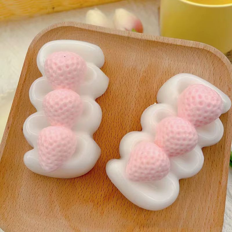 Jouet anti-stress en forme de tarte aux fraises rouges et de barre de crème à la fraise, jouet sensoriel pour enfants et adultes, relaxation contre l'anxiété