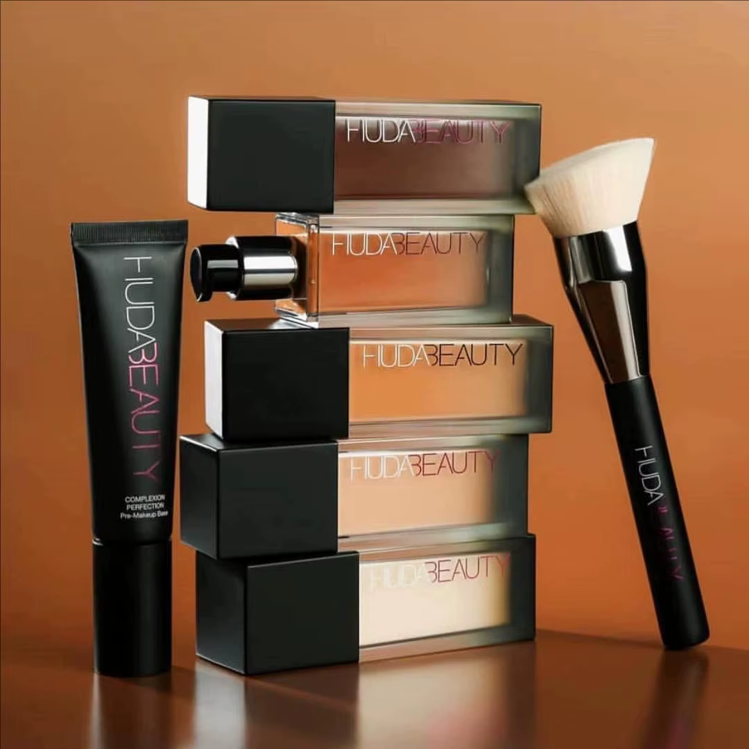 Huda Beauty – fond de teint liquide impeccable