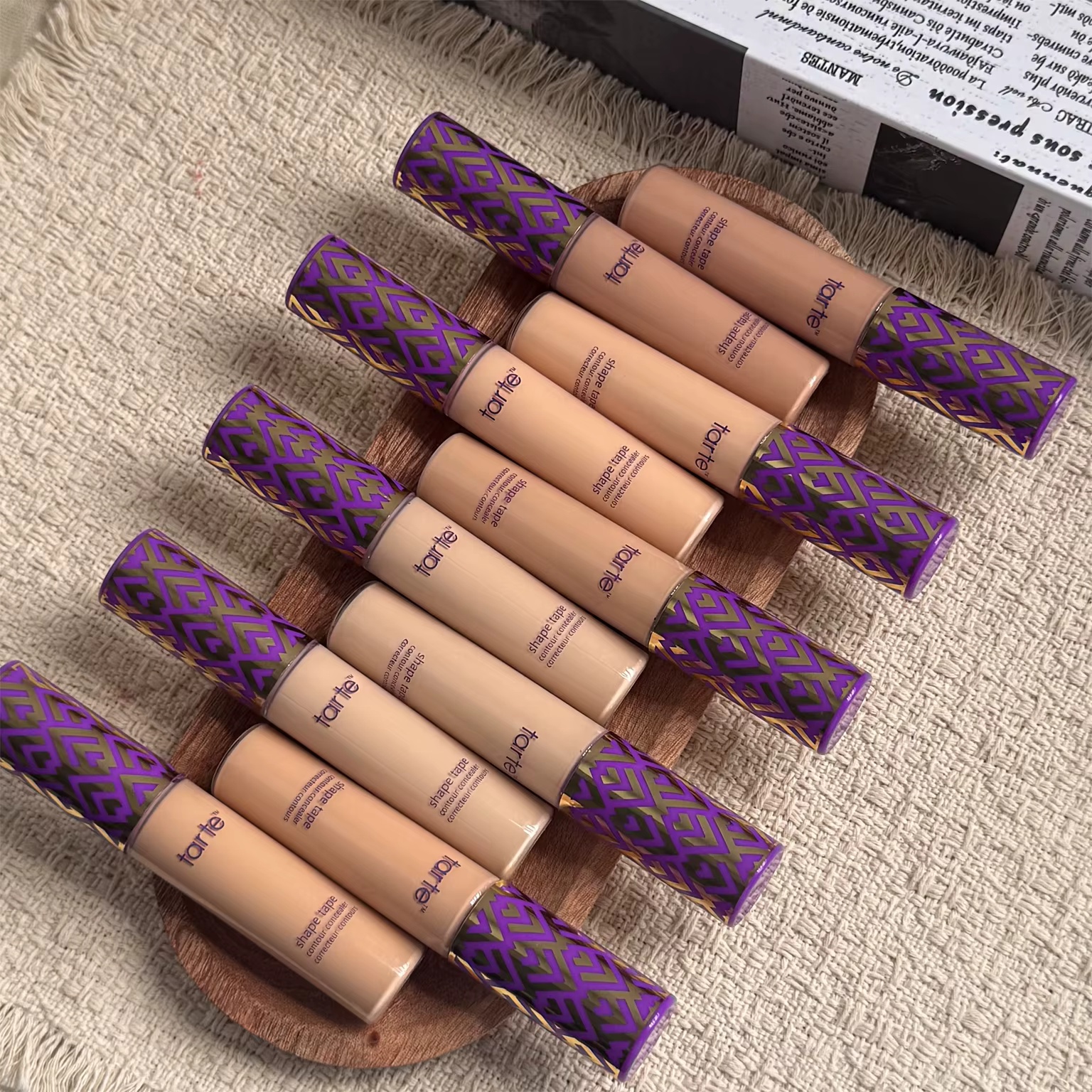 Sérum teinté correcteur de couleur Tarte Brand CC, sérum teinté auto-adaptateur de teint, fond de teint couvrant longue tenue, maquillage nude naturel