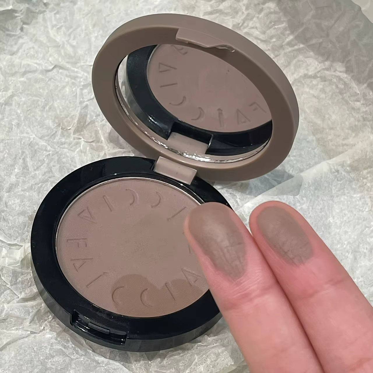 Palette de poudre de contour Faiccia