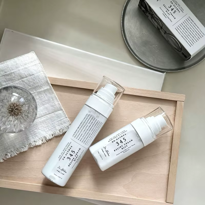 Crème antioxydante anti-sucre Dr.Althea 345, améliore la brillance de la peau, atténue les imperfections et maintient une peau du visage douce, hydratée et éclatante.