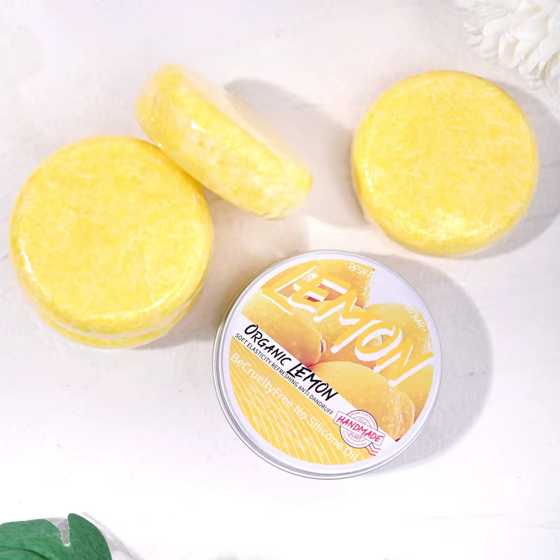 Le shampooing végétal au citron est incliné