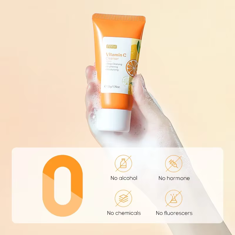 Nettoyant pour le visage japonais en fleurs de cerisier ou vitamine C