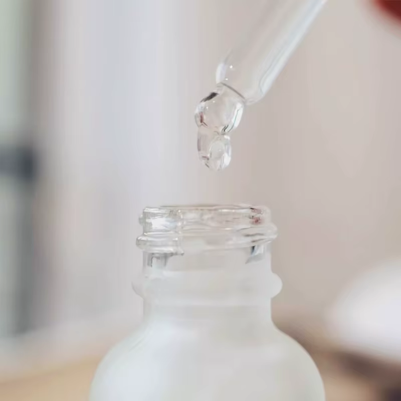 Alpha Arbutin 2% + HA 30ml Sérum Minimise L'apparence des taches foncées et de décoloration Hydrate la peau blanchit