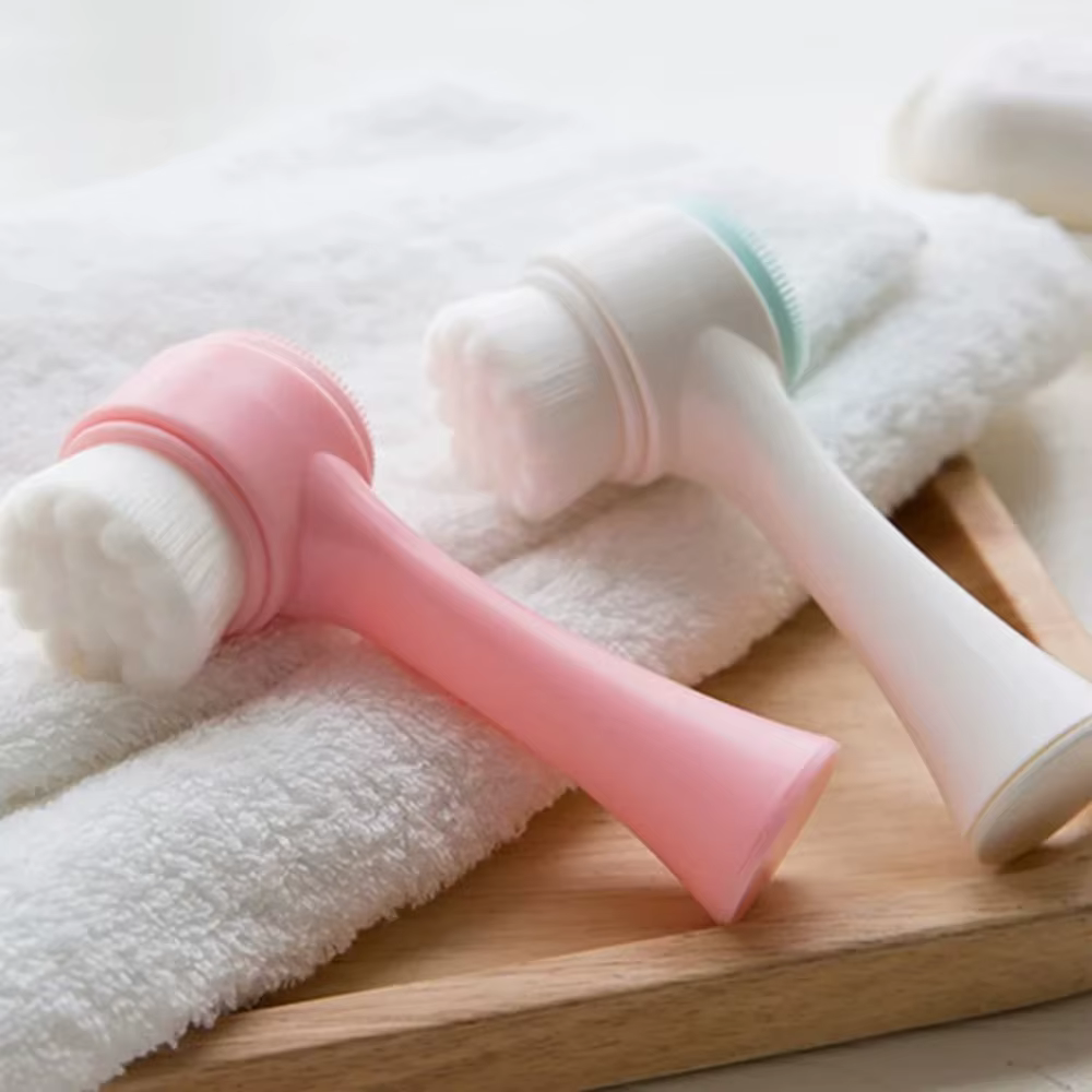 Brosse nettoyante visage 3D double face en silicone