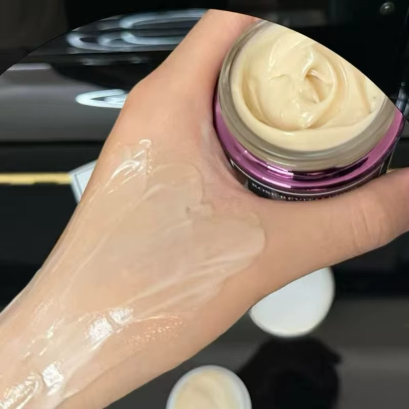 Crème à l'essence revitalisante à la Rose