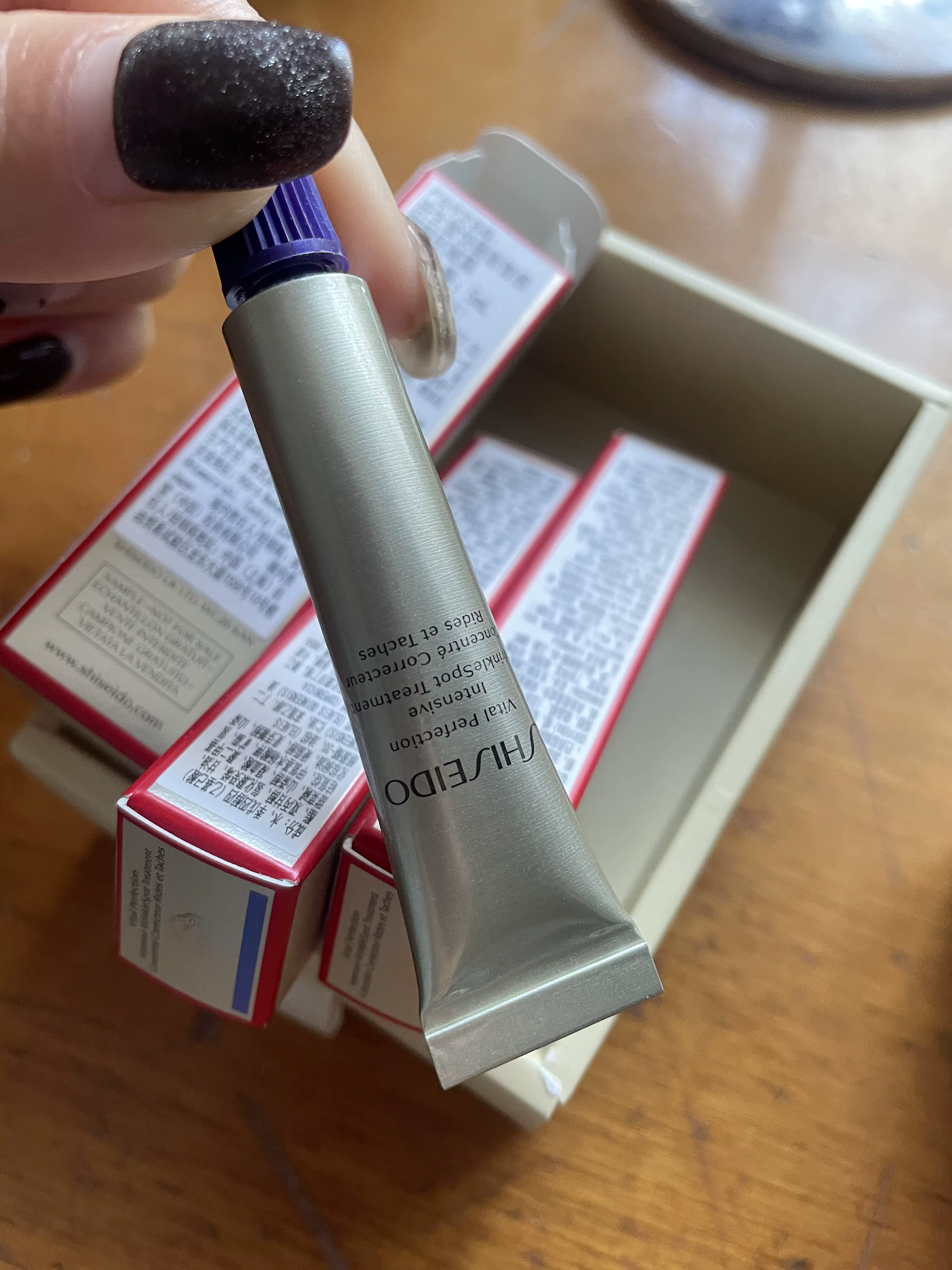 Shiseido Revital Vital Perfection Nouvelle Crème Sculptante Intelligente Anti-Rides au Rétinol Pur Raffermissante Liftante Anti-Âge Réduit les Ridules