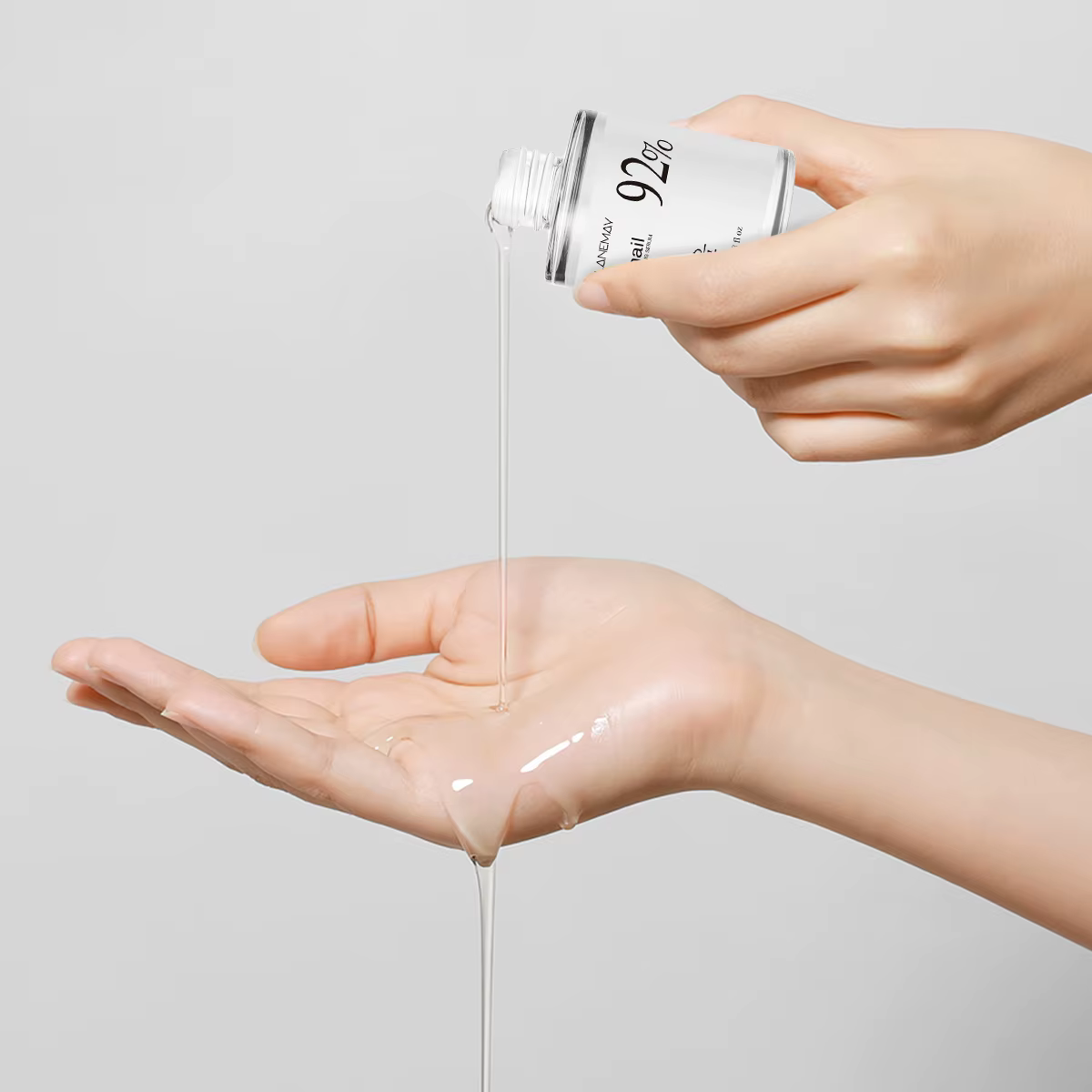 Sérum Visage Apaisant à l'Essence de Bave d'Escargot 92% 100ml – Soin Hydratant et Nourrissant Tout-en-un pour la Peau (5 Vendus)