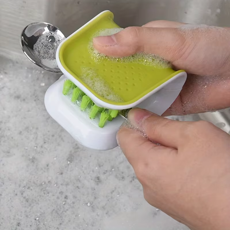 Gardez vos sièges de voiture propres et frais grâce à cette brosse de nettoyage pour ceinture de sécurité de voiture (1 pièce)!