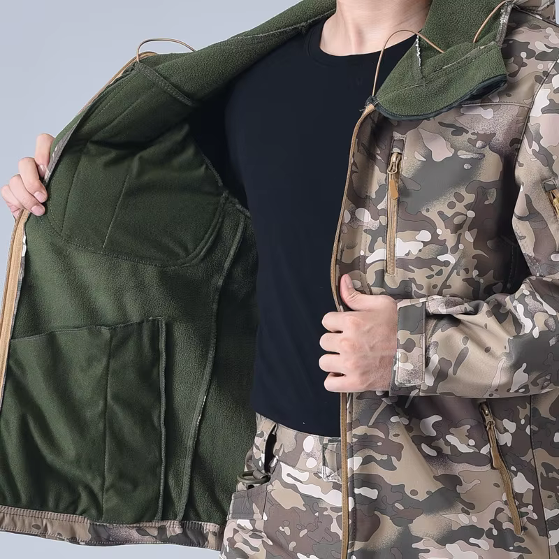 Veste à capuche coupe-vent en peau de requin pour homme, nouvelle veste tactique militaire kaki, veste softshell zippée pour homme, idéale pour l'escalade en plein air