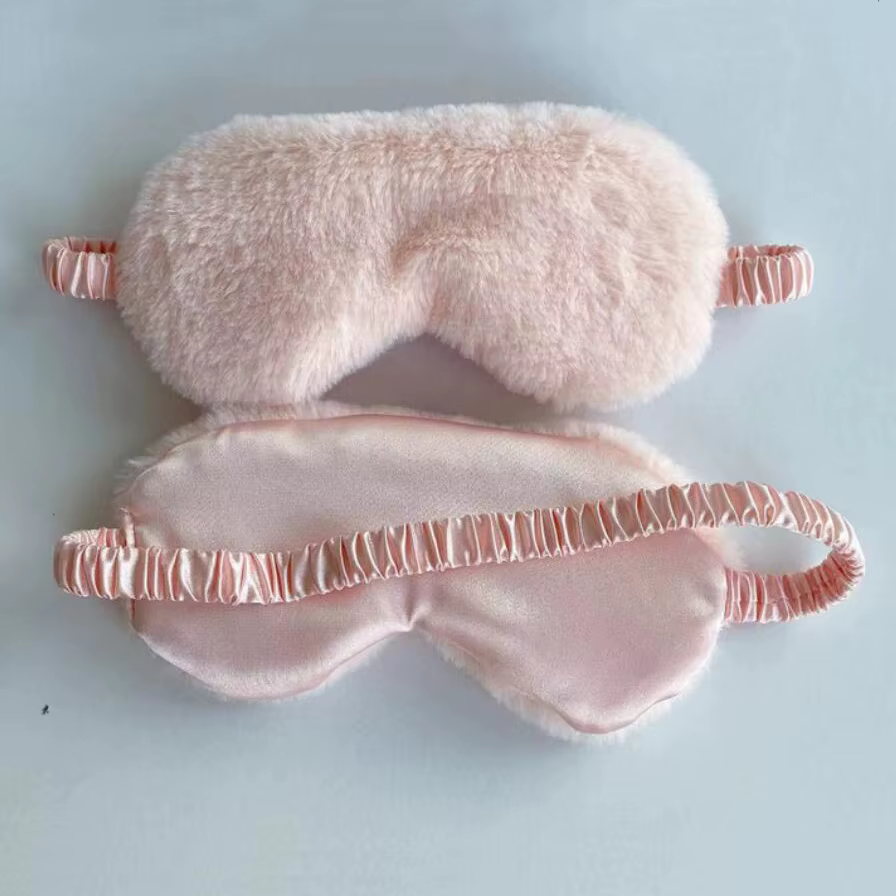 Masque de sommeil en peluche doux avec les yeux bandés