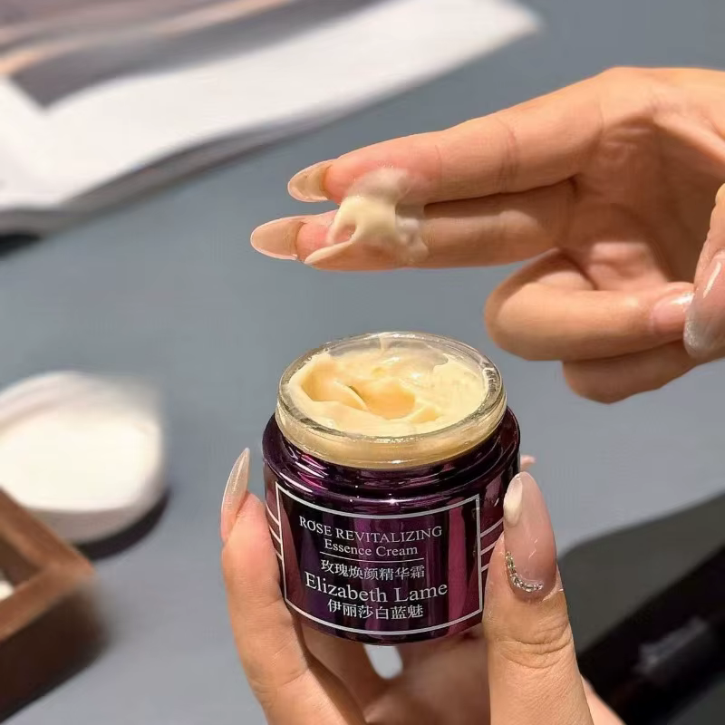 Crème à l'essence revitalisante à la Rose