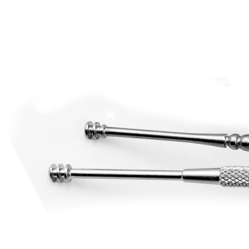 Nettoyeur d'oreilles en spirale portable en acier inoxydable, design compact et fin pour l'entretien quotidien des oreilles des adultes à la maison