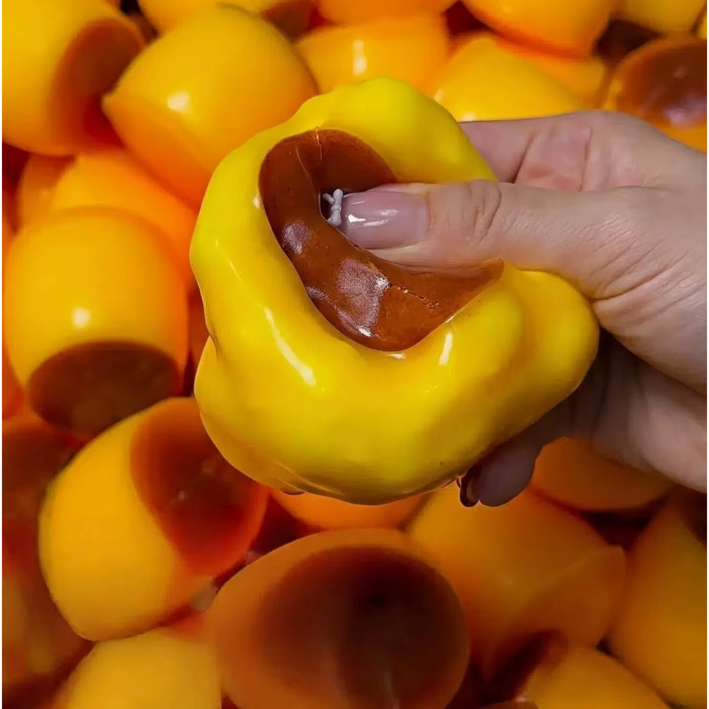 Ornement anti-stress ASMR en forme de pudding au caramel, fait main, sonore et croustillant, pour loisirs intérieurs et ambiance festive