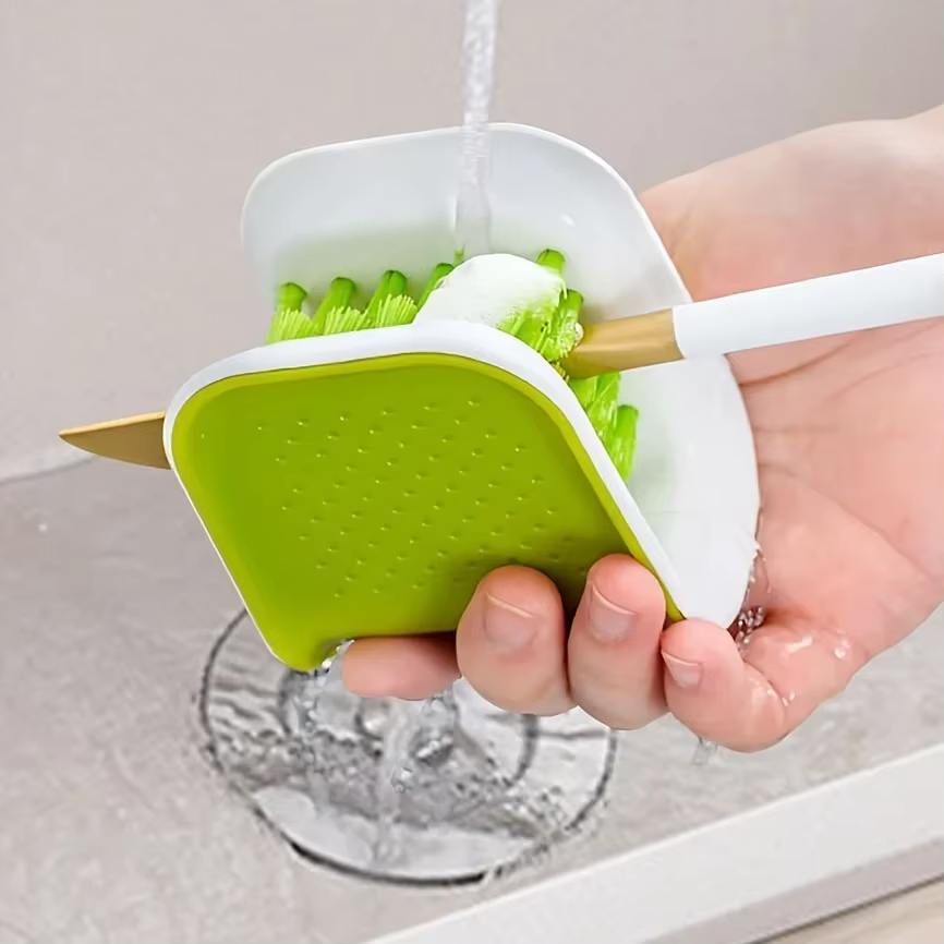 Gardez vos sièges de voiture propres et frais grâce à cette brosse de nettoyage pour ceinture de sécurité de voiture (1 pièce)!
