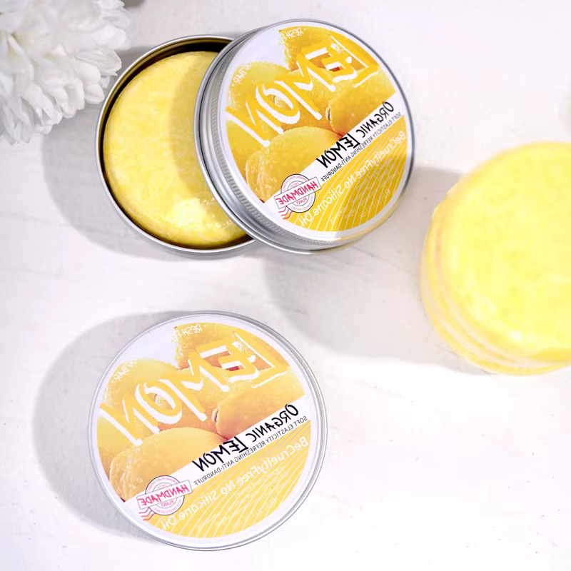 Le shampooing végétal au citron est incliné