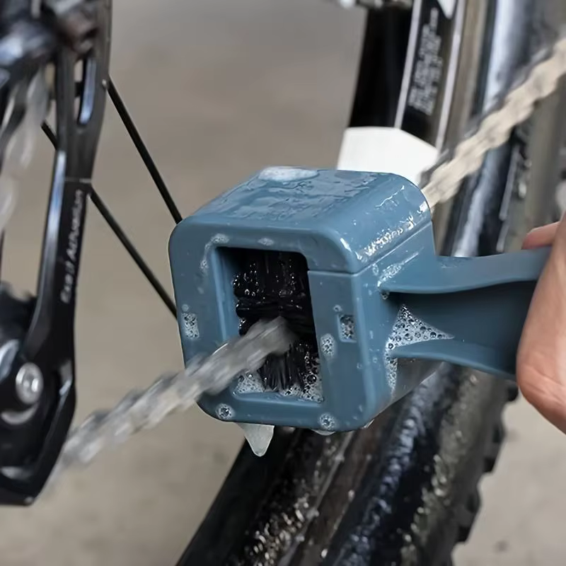 Brosse de nettoyage de chaîne de vélo, résistante à l'eau, à poils rigides, réutilisable, nettoyeur de saleté pour tous les amateurs de cyclisme, entretien de vélo