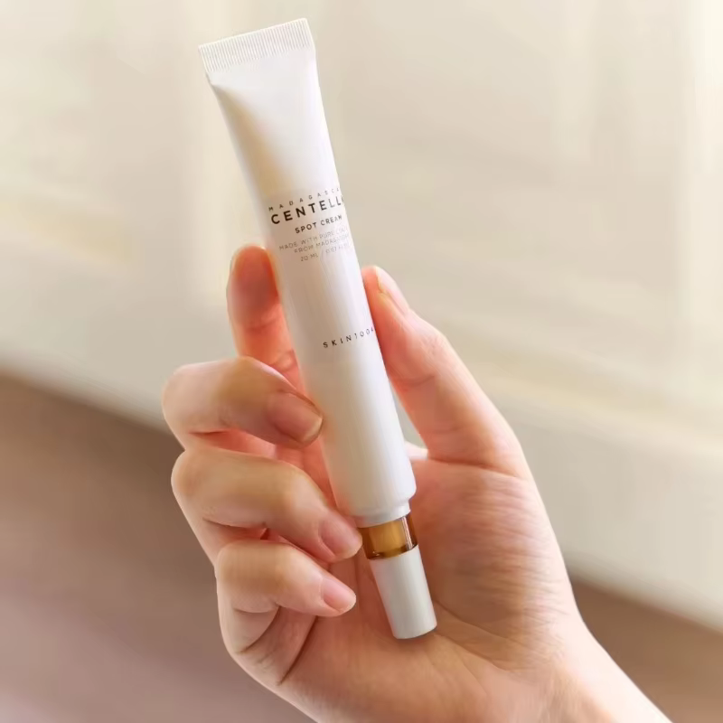 Crème anti-taches SKIN1004 Madagascar Centella 20ml